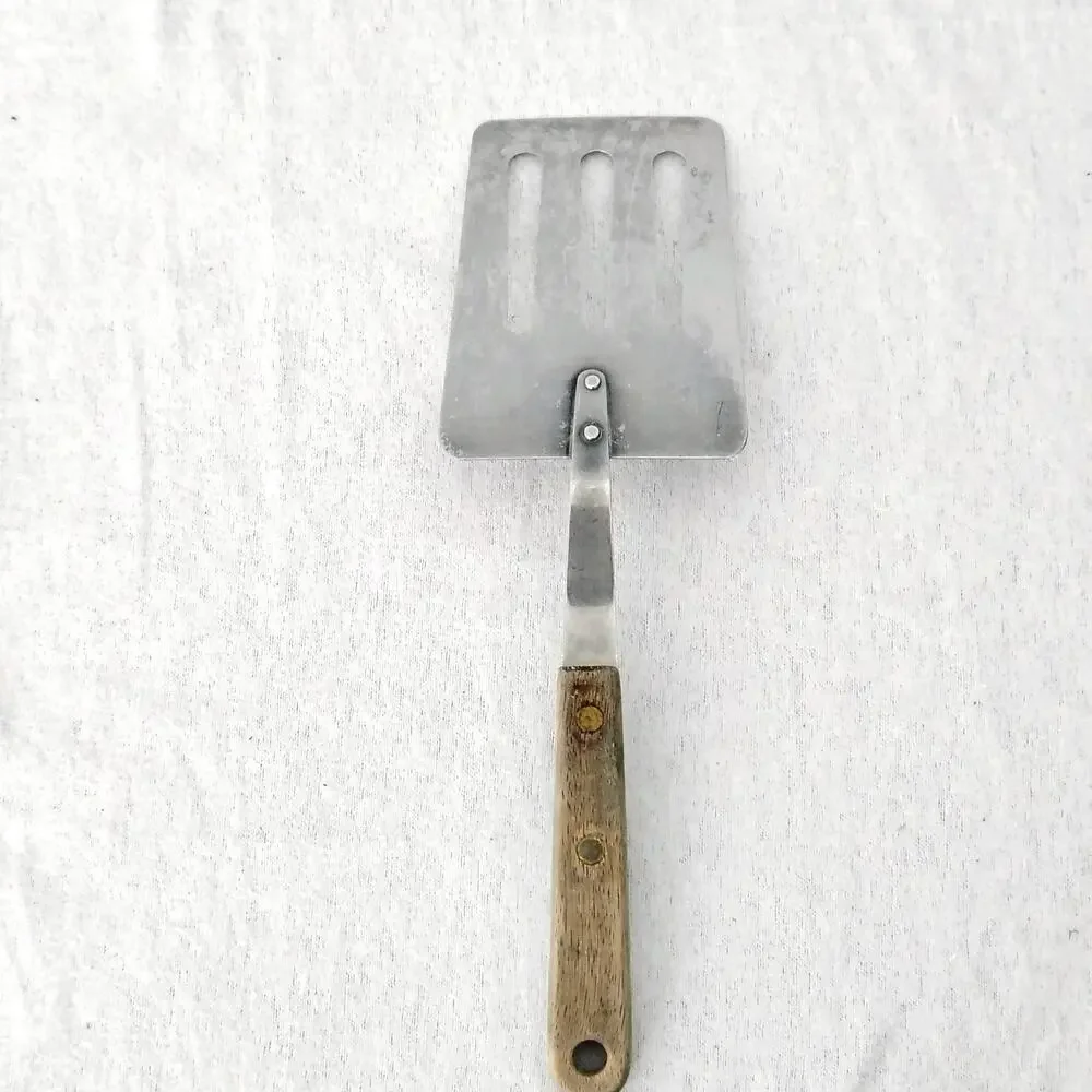 Vintage Robinson Knife Co Stainless Slotted Spatula Turner Flip Wood Handle USA